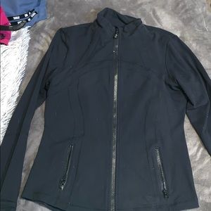 black lululemon jacket